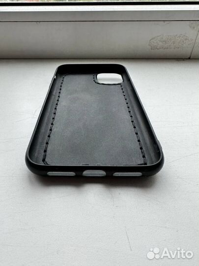 Чехол на iPhone 11