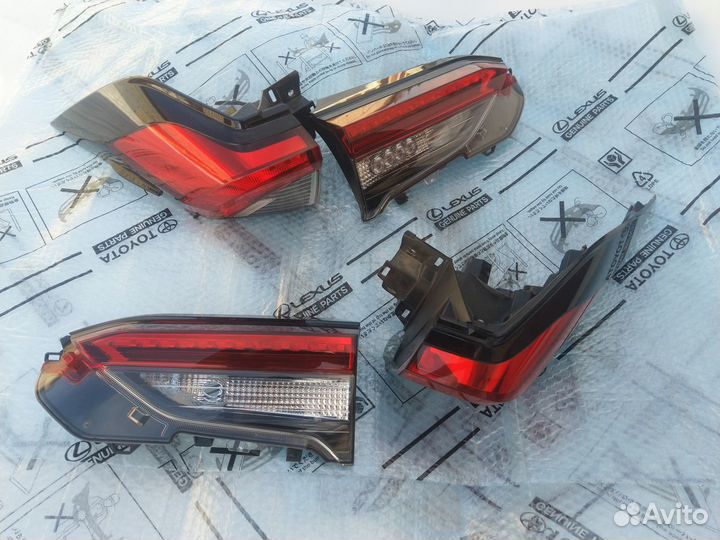 Задний фонарь на RAV 4