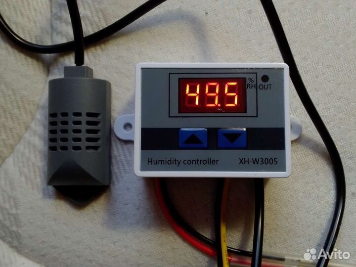 Программируемый контроллер влажности XH-W3005