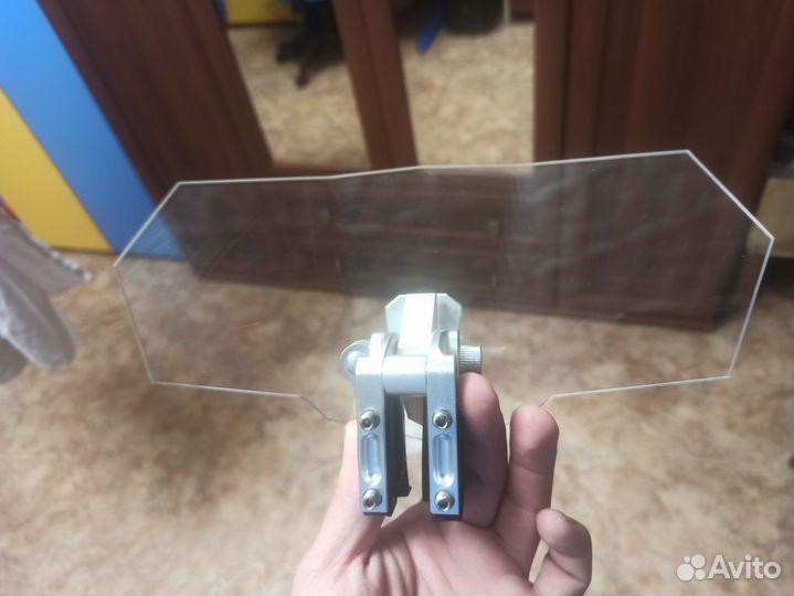 Дефлектор ветровик на лобовое стекло мото