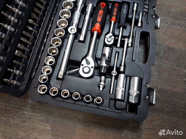 Набор инструмента 94 пр 12 гр сервис ключ