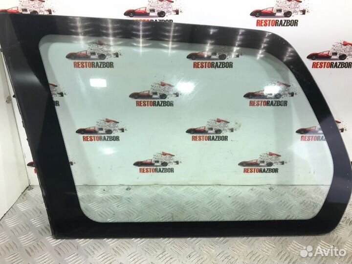 Стекло заднее левое Mitsubishi Space Wagon минивен