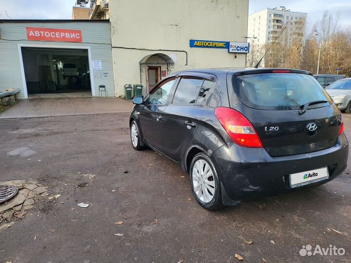 Hyundai i20 1.4 AT, 2011, 200 000 км