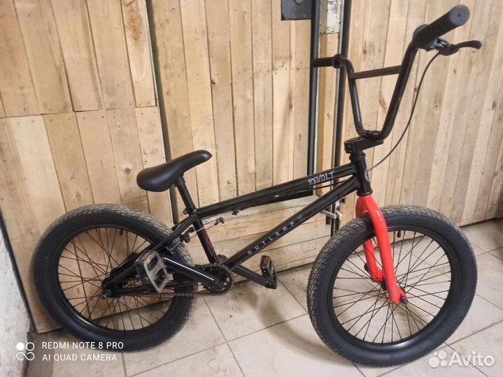 Продам велосипед BMX новый, без торга