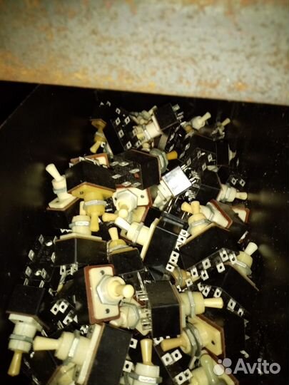 Продам кнопки, тумблеры