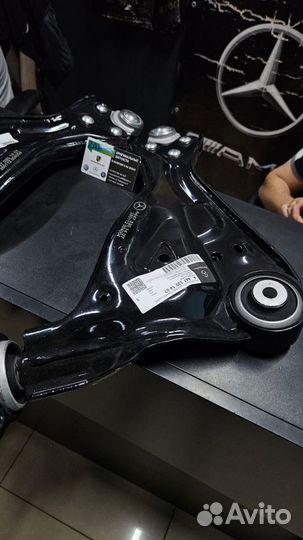 Рычаг передний нижний Mercedes W447 A4473301507