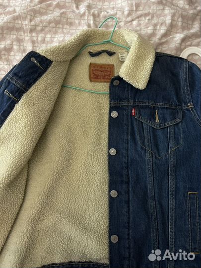 Джинсовая куртка с мехом levis шерпа