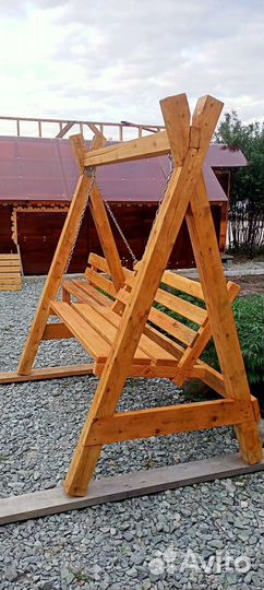 Садовые качели из дерева