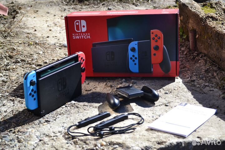 Nintendo switch rev.2 + 64 GB В отличном состоянии