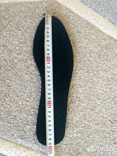 Футзалки (кроссовки)