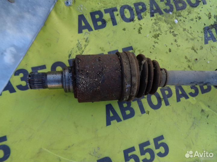 Привод передний правый Chery Bonus A13