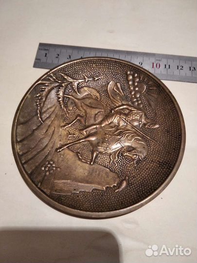 Блюдце, икорница, пепельница