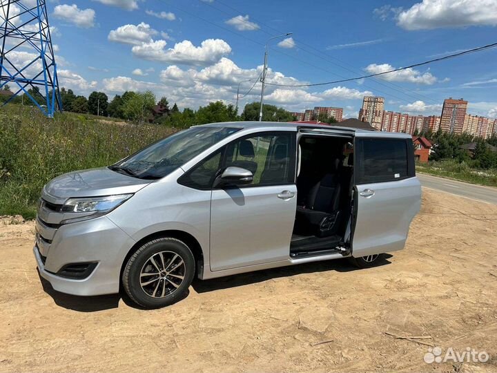 Toyota Noah 2.0 CVT, 2019, 55 000 км