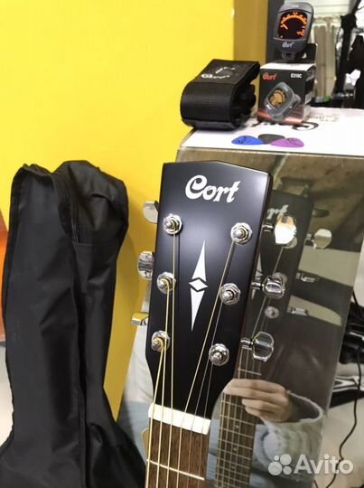 Гитара новая Cort + чехол, ремень, тюнер, медиатор