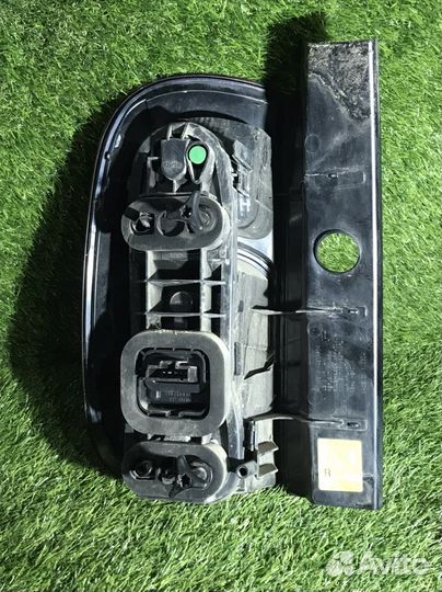 Фонарь задний правый Renault duster