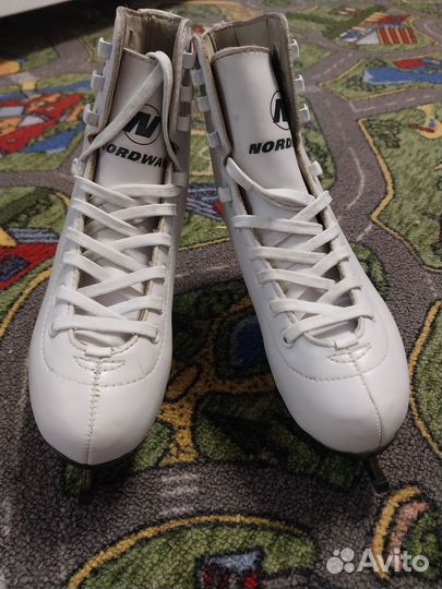 Коньки фигурные 30 размер