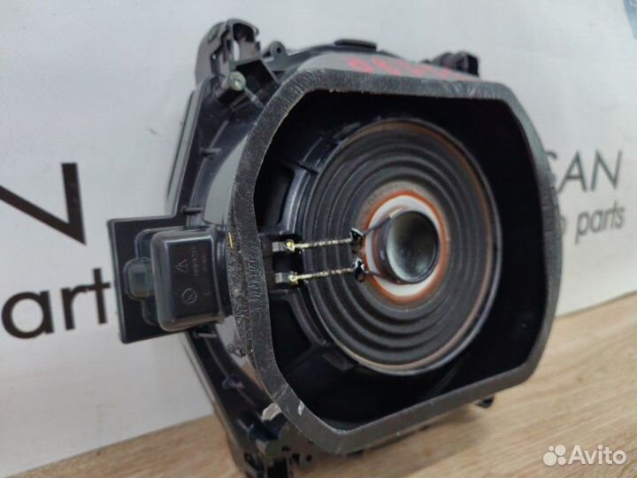 Динамик низкочастотный передний Bmw X5 Рест E70