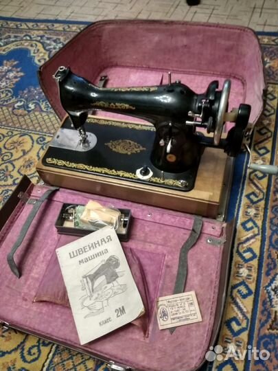 Швейная машинка ручная