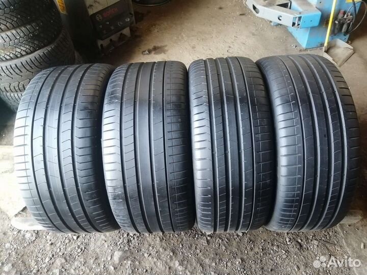 Pirelli P Zero PZ4 275/40 R21 и 315/35 R21