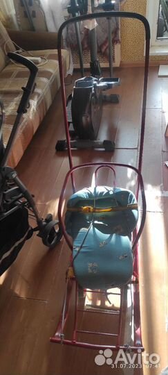 Детские санки с колесами