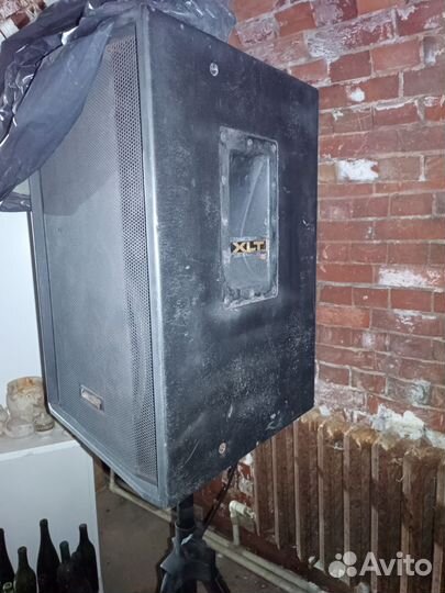 Активный микшерный пульт