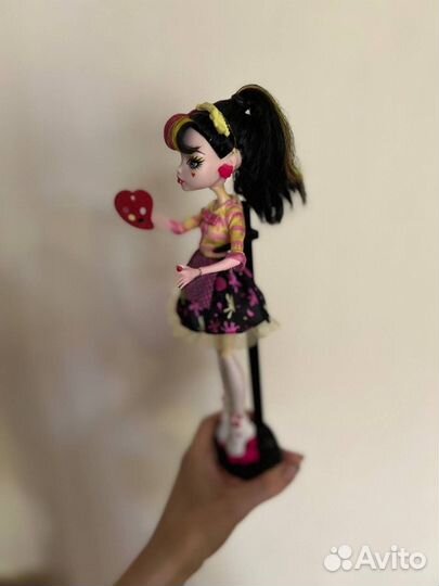 Кукла Монстер Хай Дракулаура