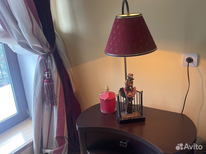 Уютная лампа для спальни