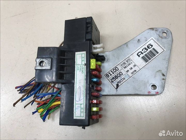 Блок предохранителей Hyundai Accent