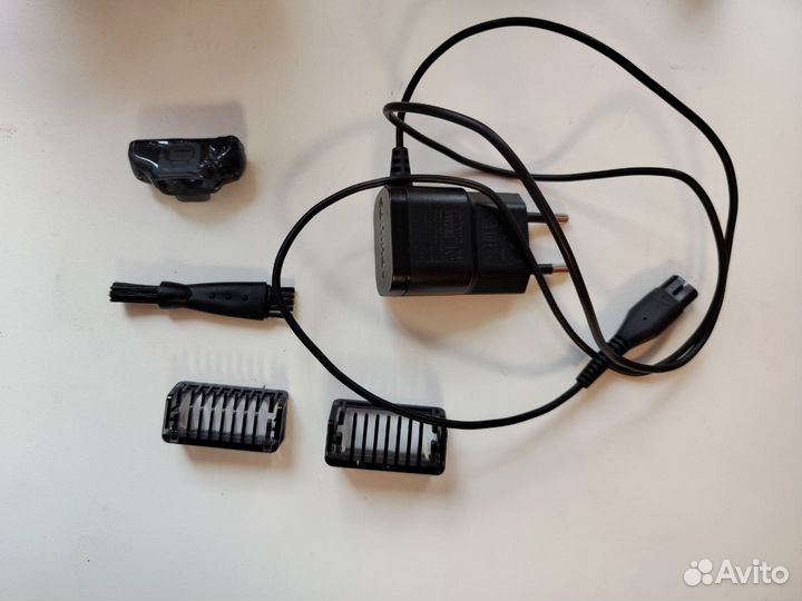 Триммер Philips OneBlade QP2520