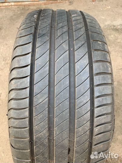 Michelin Primacy 4 235/45 R17 97W