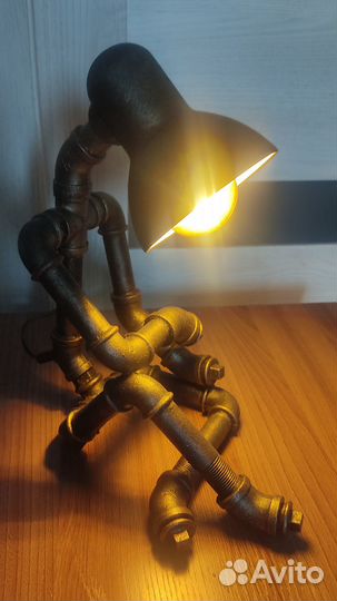 Светильник в стиле Лофт из чугунных фитингов