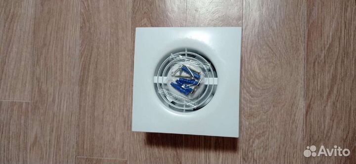 Вентилятор бытовой