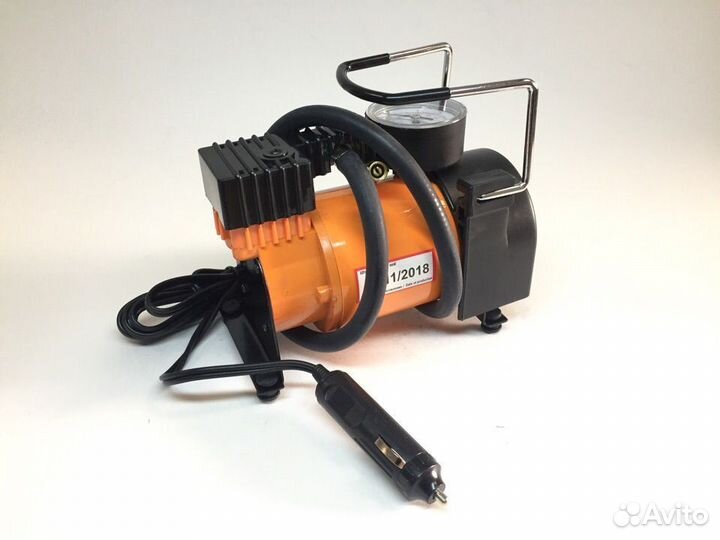 Компрессор (насос) автомобильный для подкачки шин