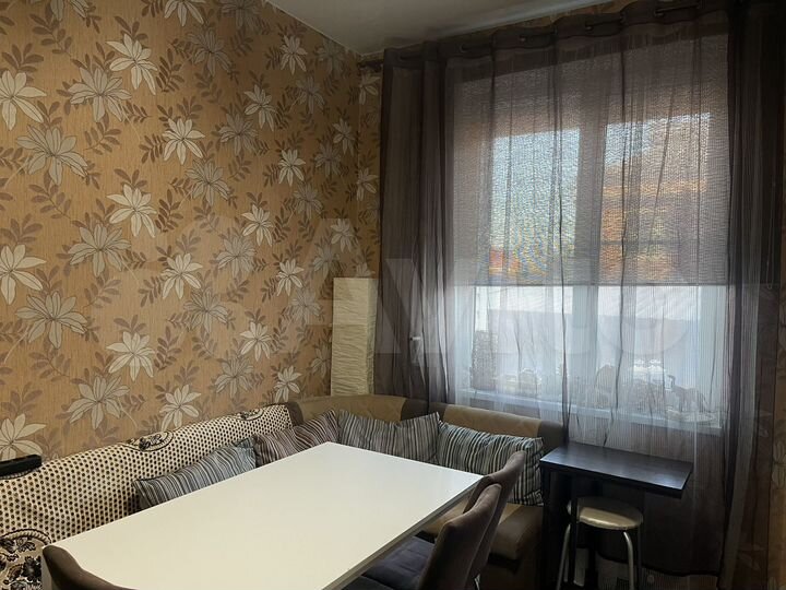 3-к. квартира, 73 м², 1/2 эт.