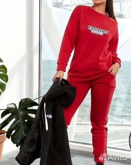 Костюм спортивный