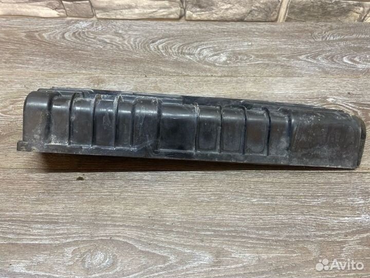 Дефлектор радиатора Kia Rio QB седан G4FA 2012