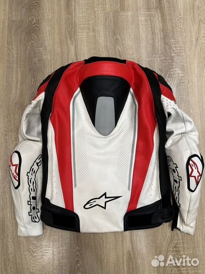 Мотокуртка кожаная Alpinestars(52 размер)