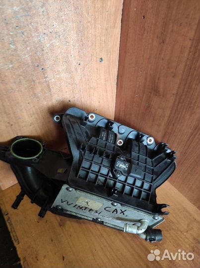 Коллектор впускной Фольксваген 1,4 TSI caxa