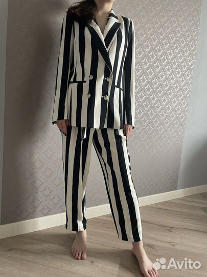 Костюм H&M новый