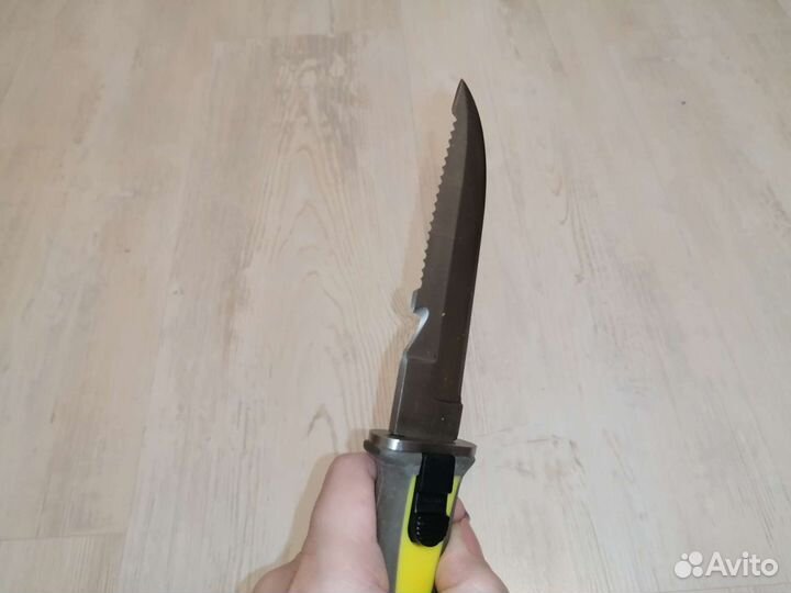 Нож для дайвинга (водной охоты)