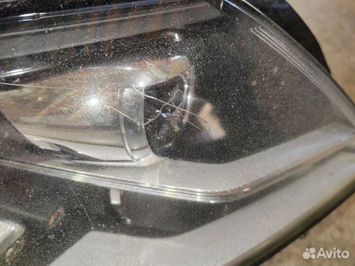 Фара передняя правая Volkswagen Passat CC 3C894175