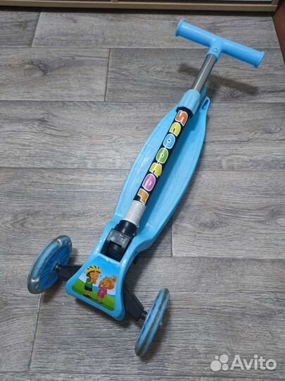 Самокат детский трехколесный