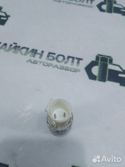 Датчик давления компрессора кондиционера Ford