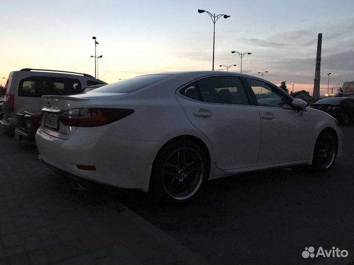 Lexus ES250, 350 Спойлер на крышку багажника E7NW5