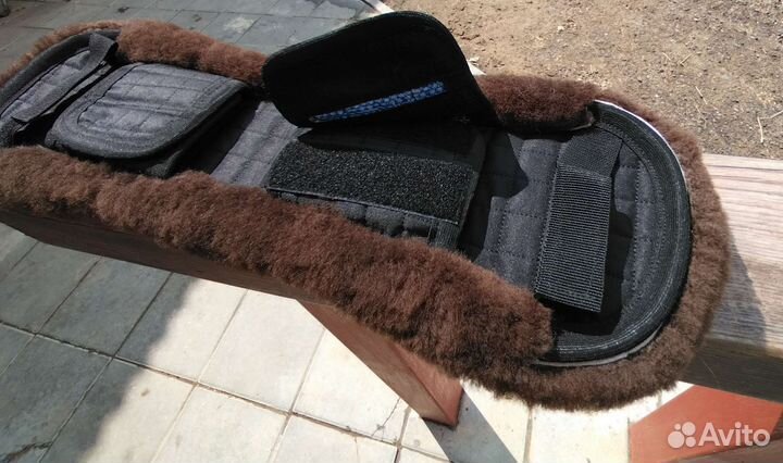 Мех на подпругу, уздечку, повод в наличии. новый