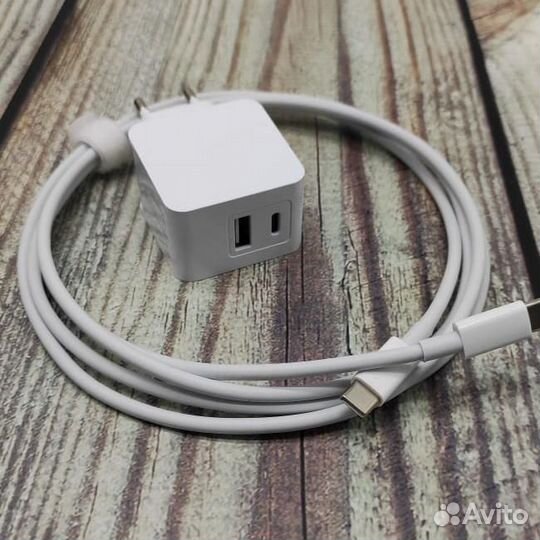 Зарядное устройство Type-С и USB 30W 5-20V