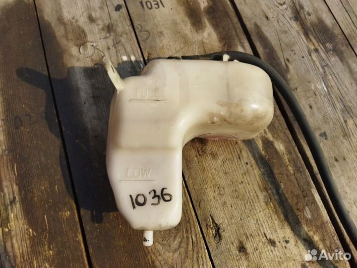 Расширительный бачок Toyota Caldina ST246 3sgte