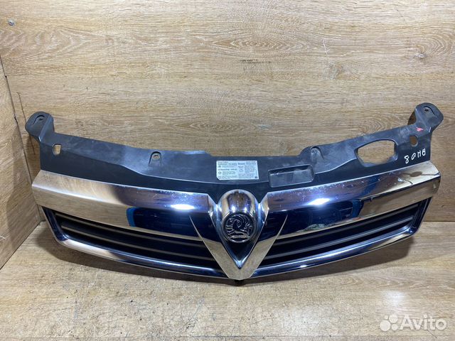 Решетка радиатора Opel Astra H рест Арт. 130325