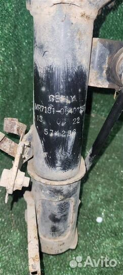 Стойка подвески передняя правая Geely Emgrand Fe-2