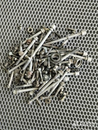 Kawasaki zx7r, zx7, ZX750P болты, гайки двигателя